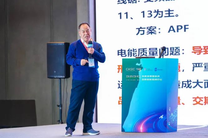 人的照片上寫著字

AI 生成的內(nèi)容可能不正確。